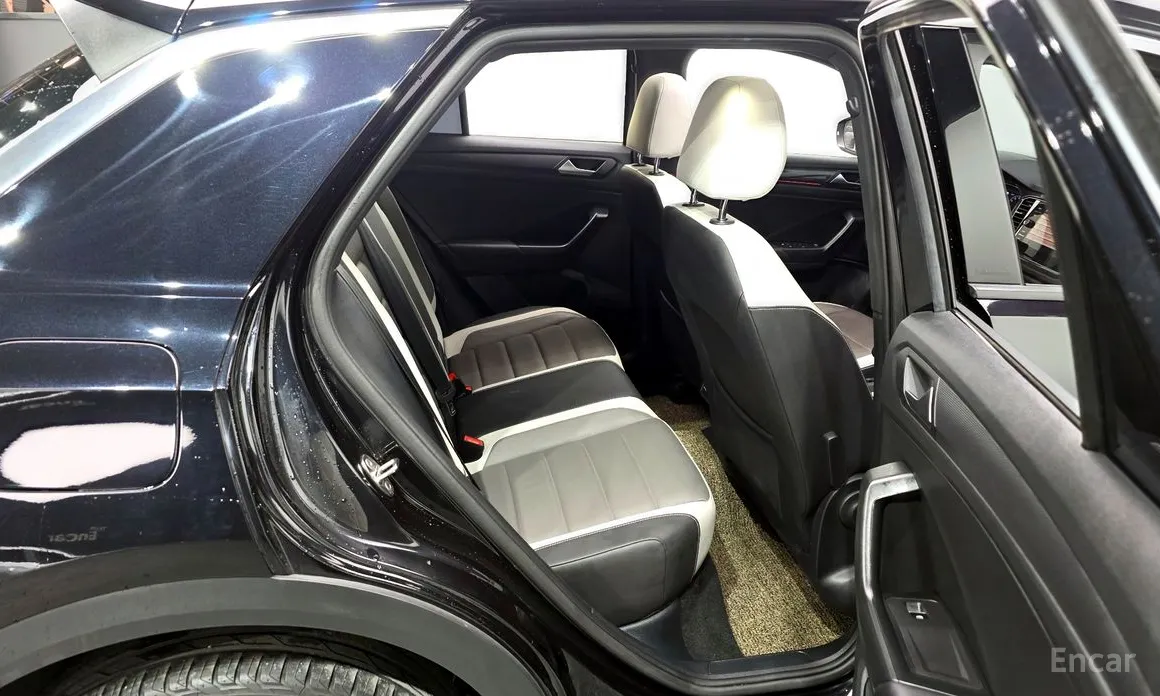 Фото 12 - Volkswagen T-Roc