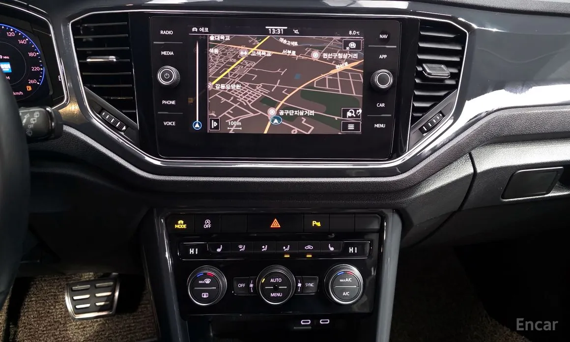 Фото 14 - Volkswagen T-Roc