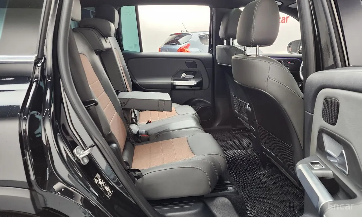 Фото 12 - Mercedes-Benz EQB