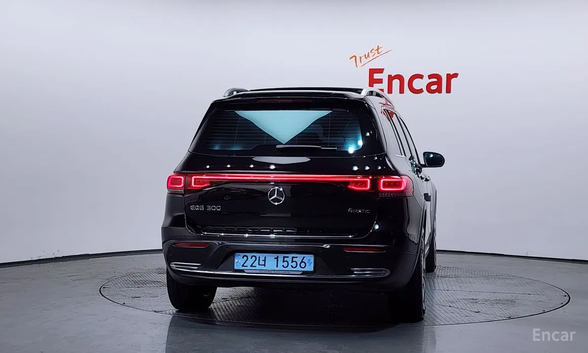 Фото 4 - Mercedes-Benz EQB