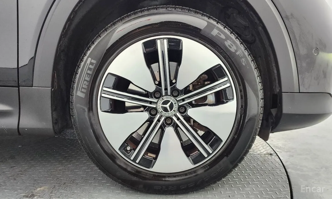 Фото 5 - Mercedes-Benz EQB