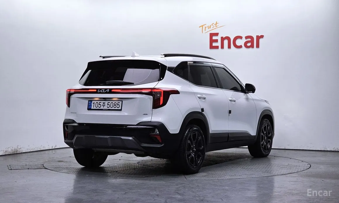 Фото 2 - Kia Seltos