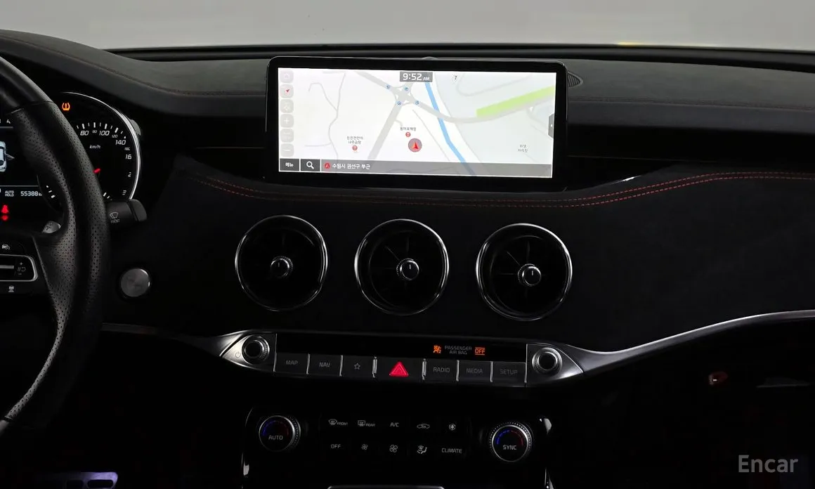 Фото 14 - Kia Stinger