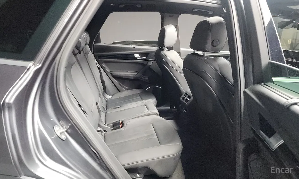 Фото 12 - Audi Q5