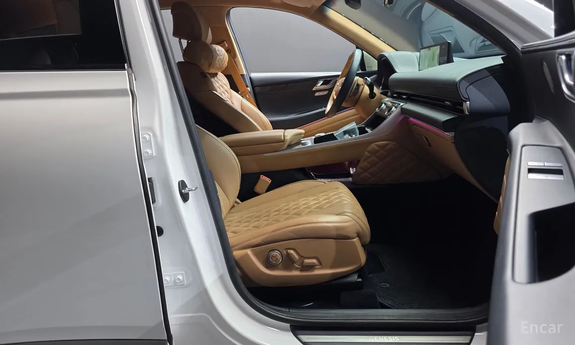 Фото 10 - Genesis GV80