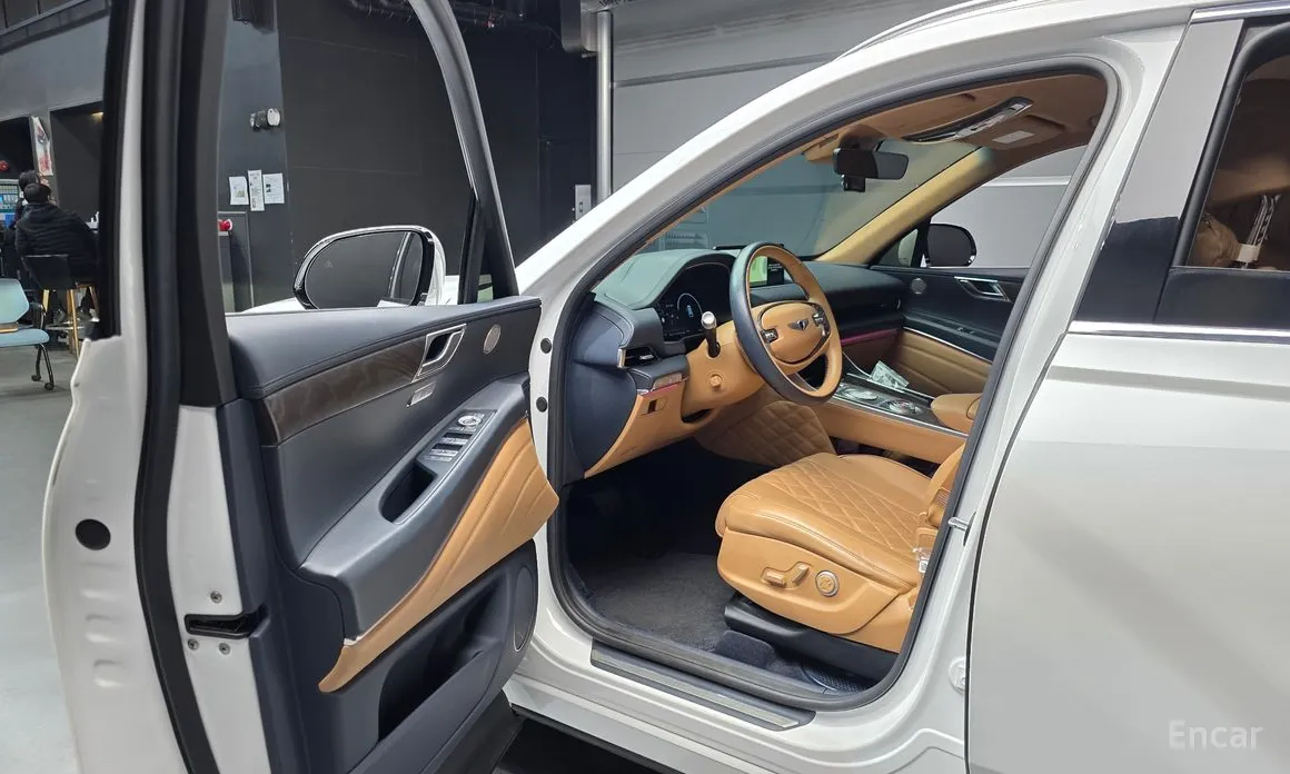 Фото 11 - Genesis GV80