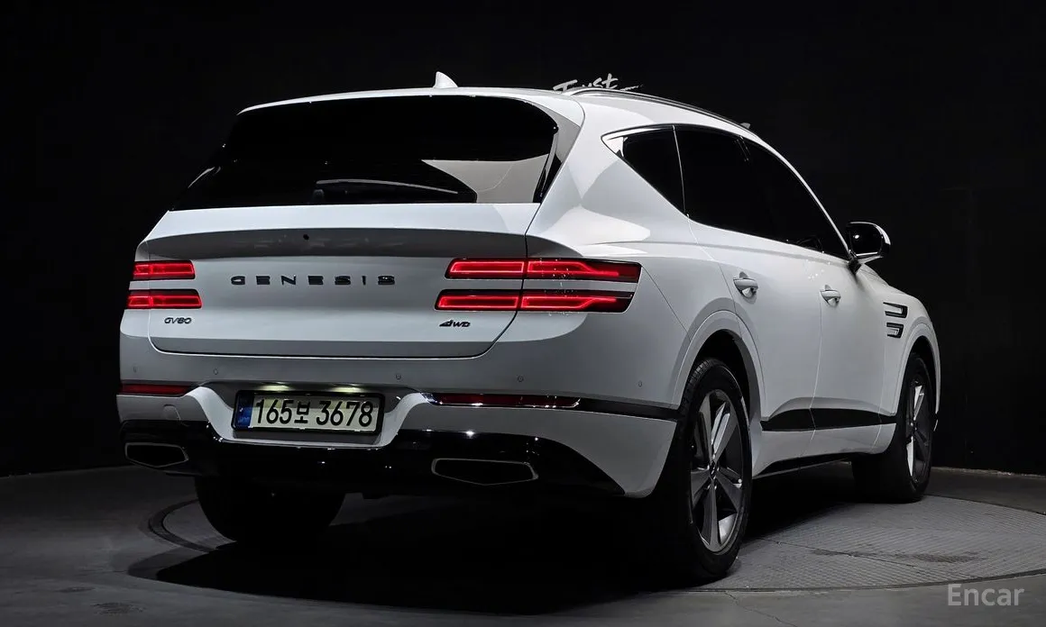 Фото 2 - Genesis GV80