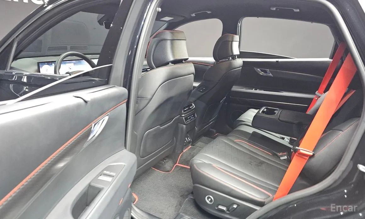 Фото 12 - Genesis GV80