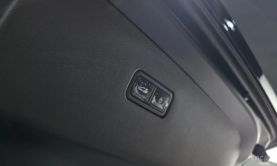 Фото 18 - Genesis GV80