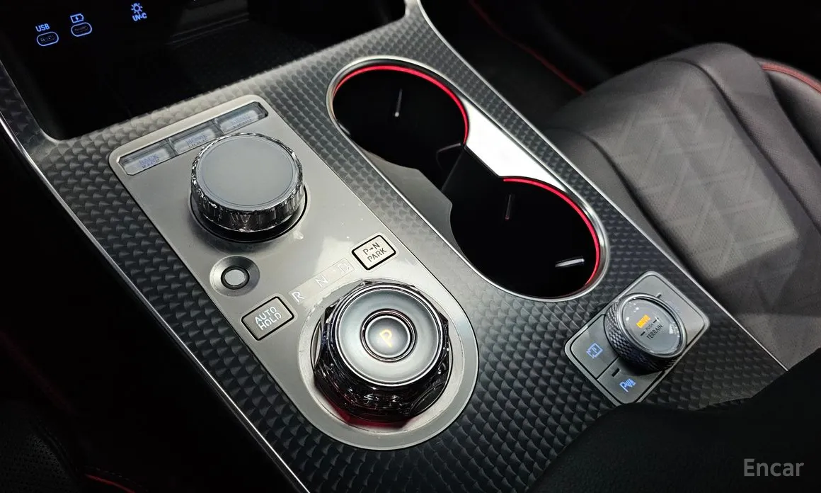 Фото 9 - Genesis GV80