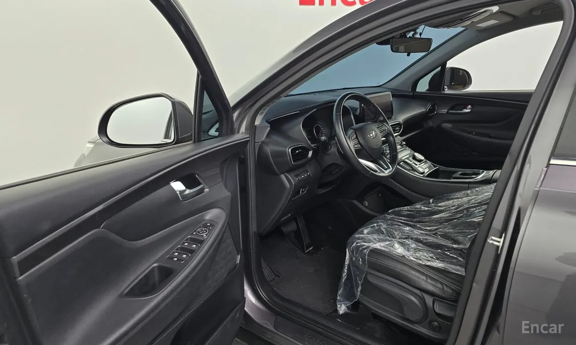 Фото 10 - Hyundai Santa Fe