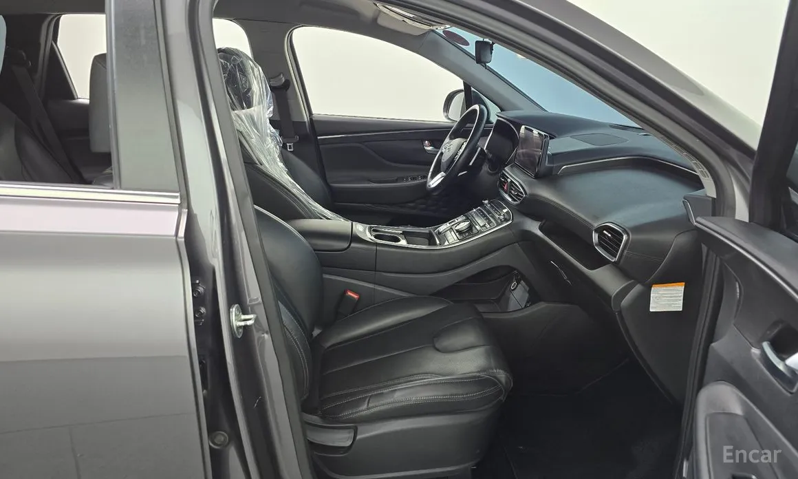 Фото 11 - Hyundai Santa Fe