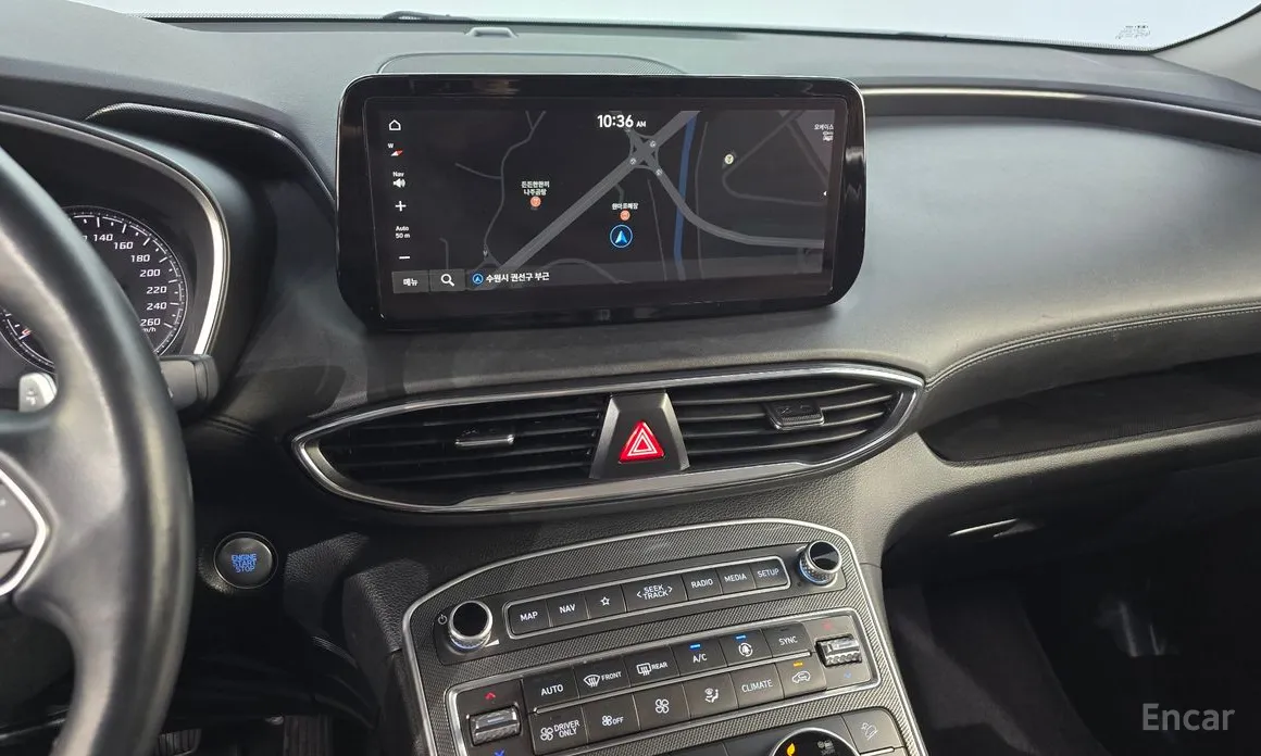 Фото 14 - Hyundai Santa Fe