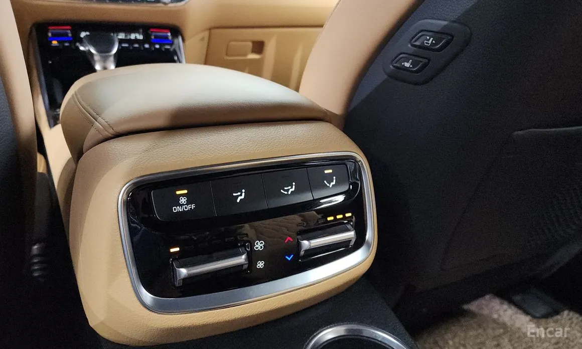 Фото 19 - Kia Mohave