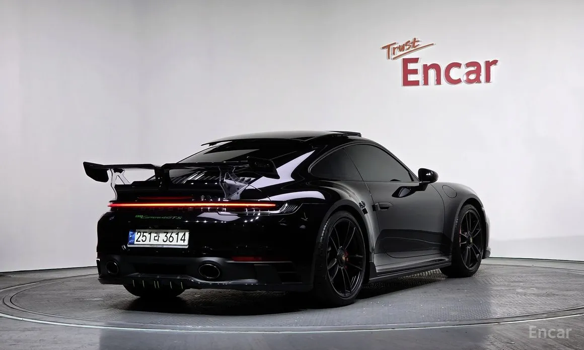 Фото 2 - Porsche 911