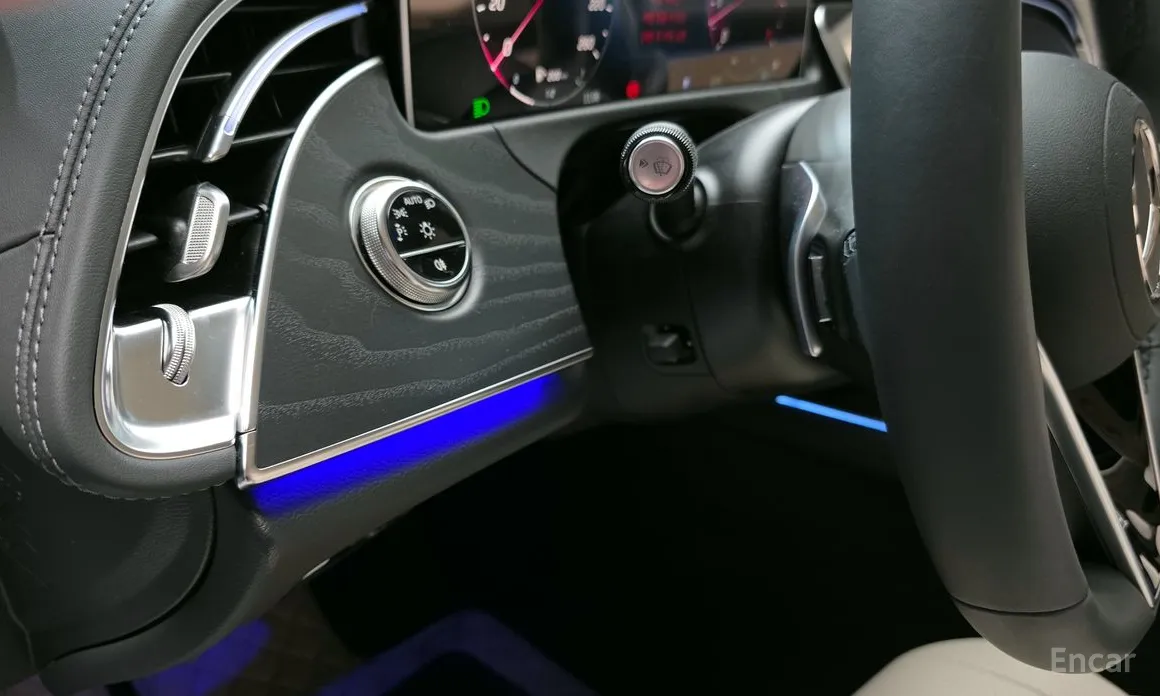 Фото 14 - Mercedes-Benz E-Class