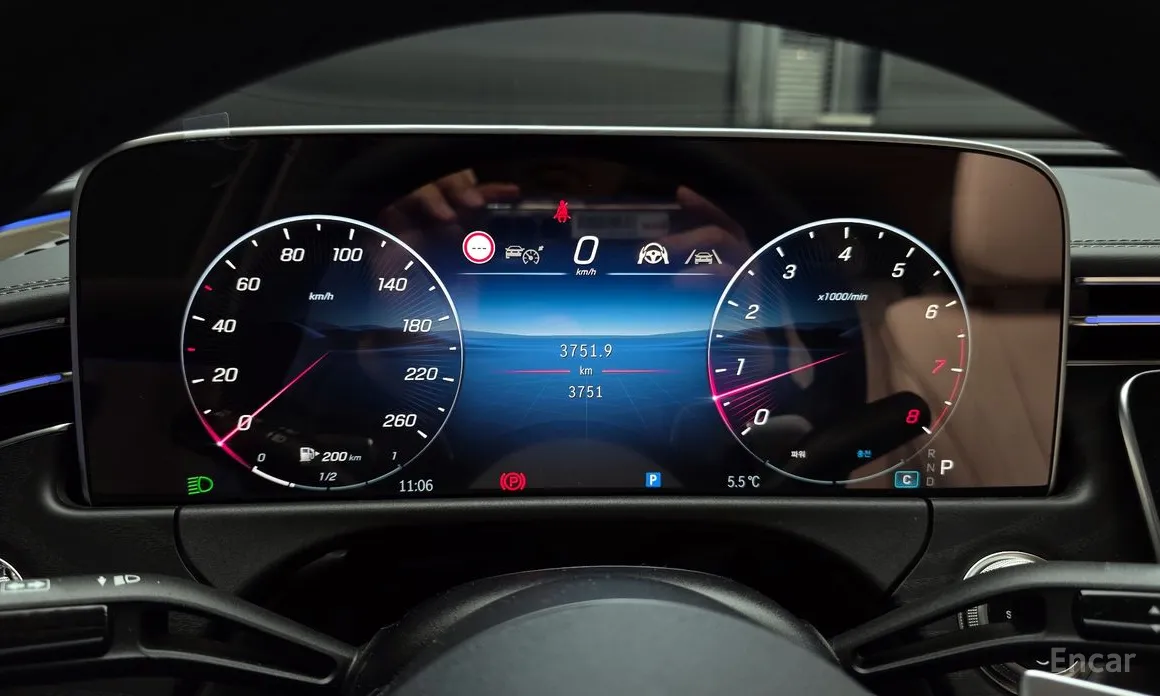 Фото 8 - Mercedes-Benz E-Class