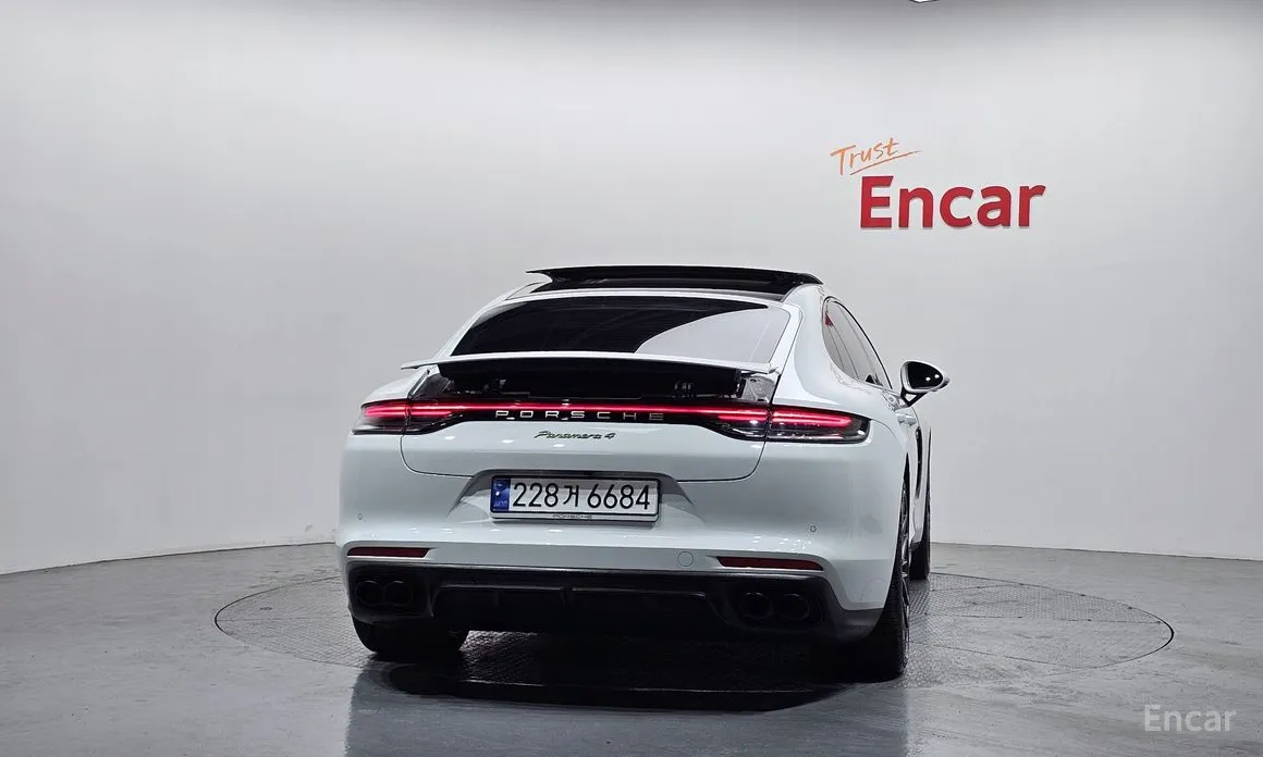 Porsche Panamera 2017 2.9 AWD E-Hybrid Platinum Edition
