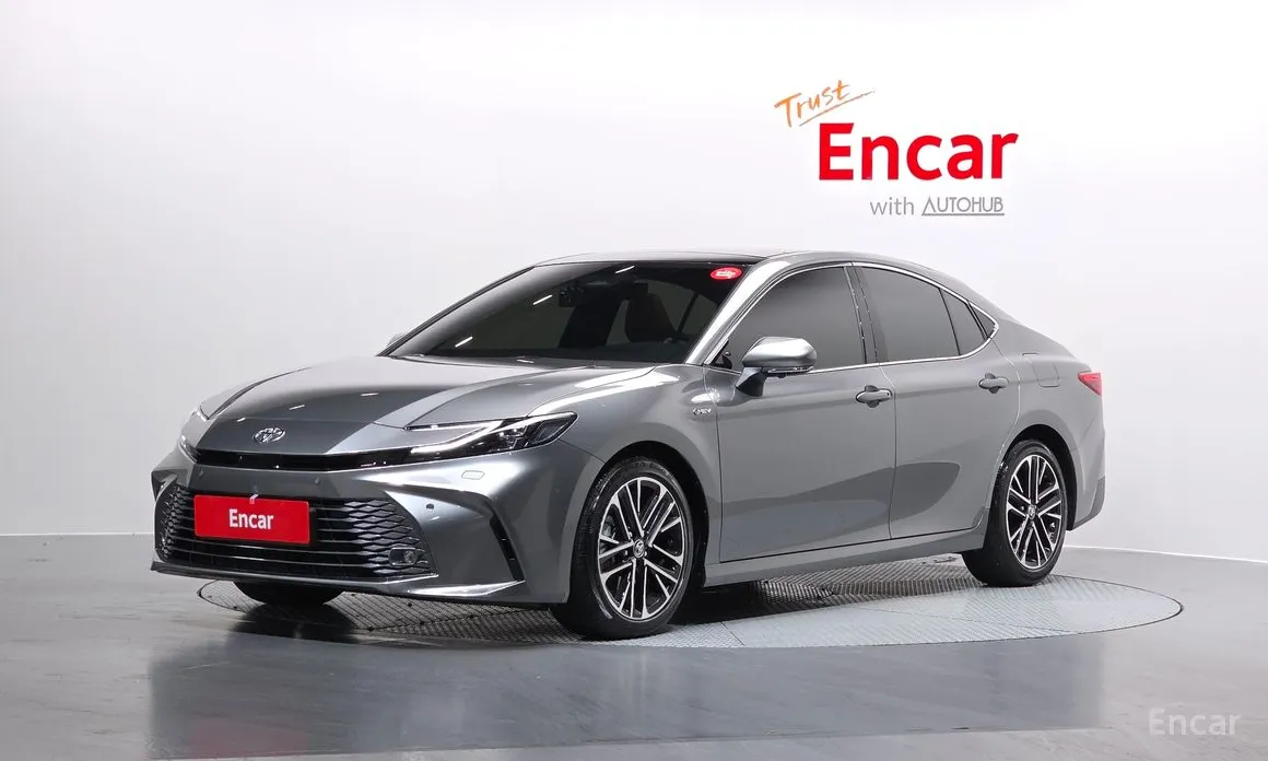 Фото 1 - Toyota Camry