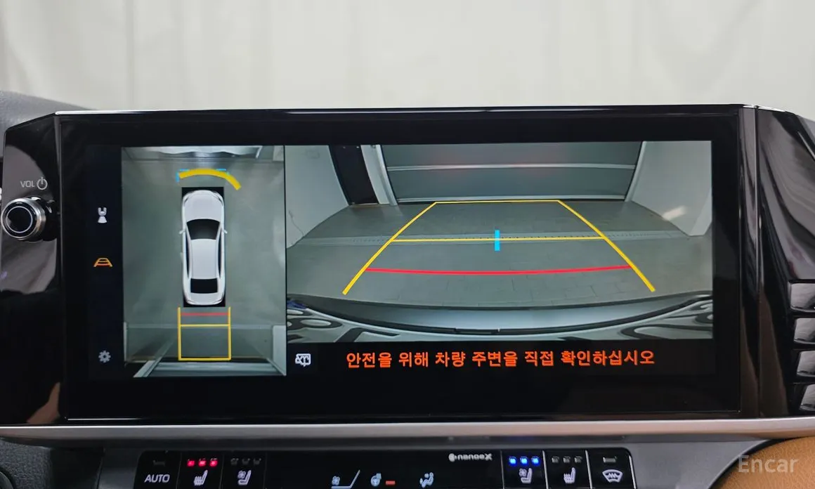 Фото 15 - Toyota Camry