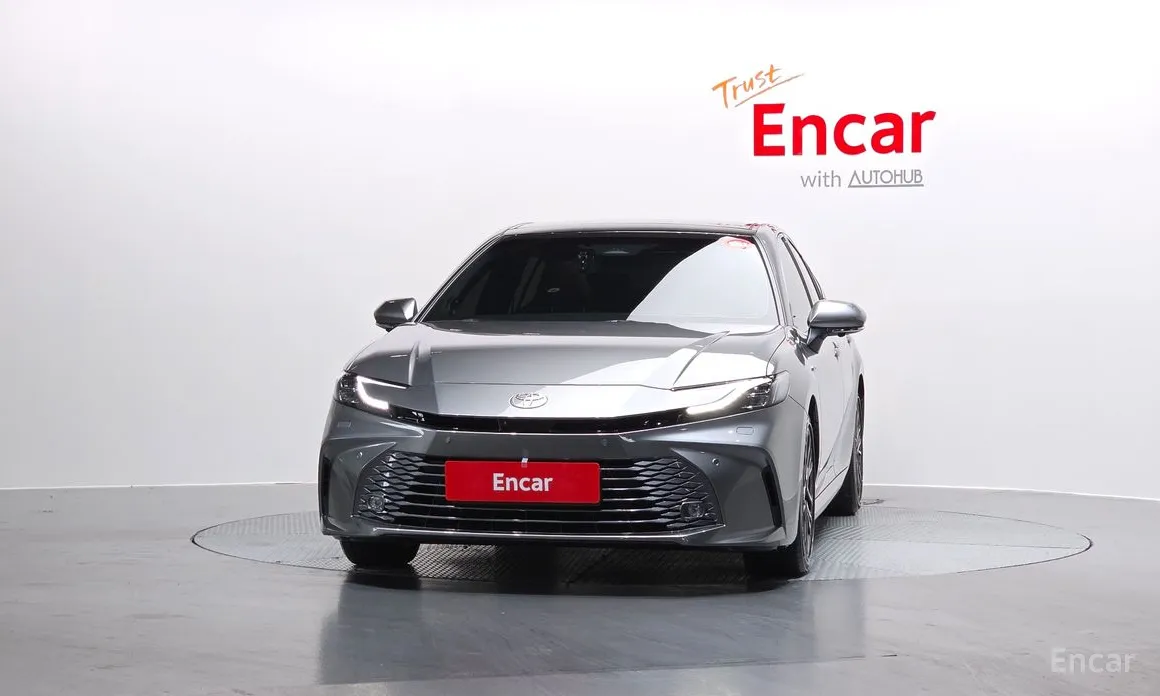 Фото 3 - Toyota Camry