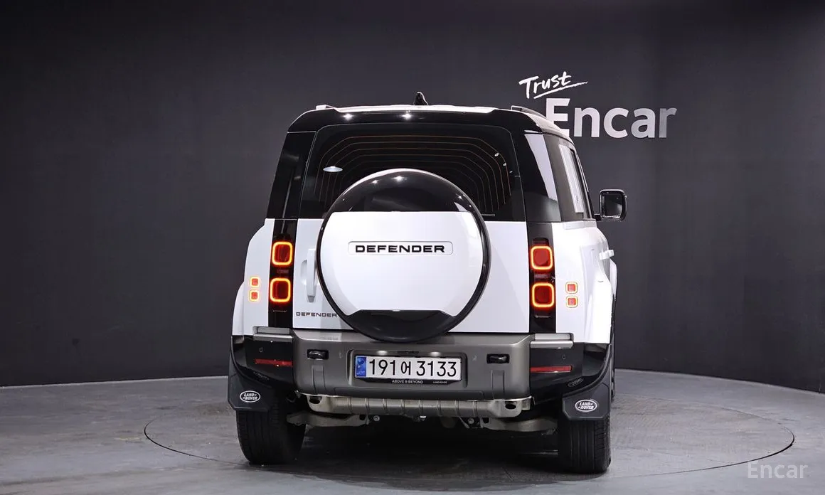 Фото 4 - Land Rover Defender