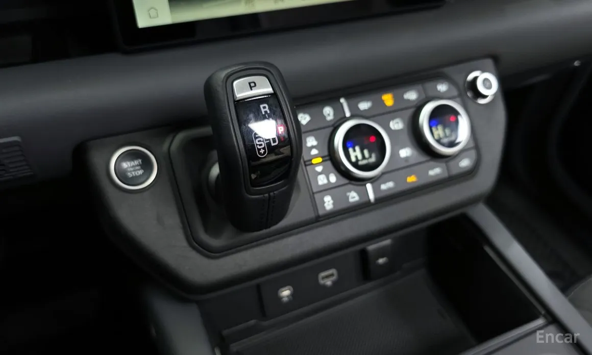 Фото 9 - Land Rover Defender