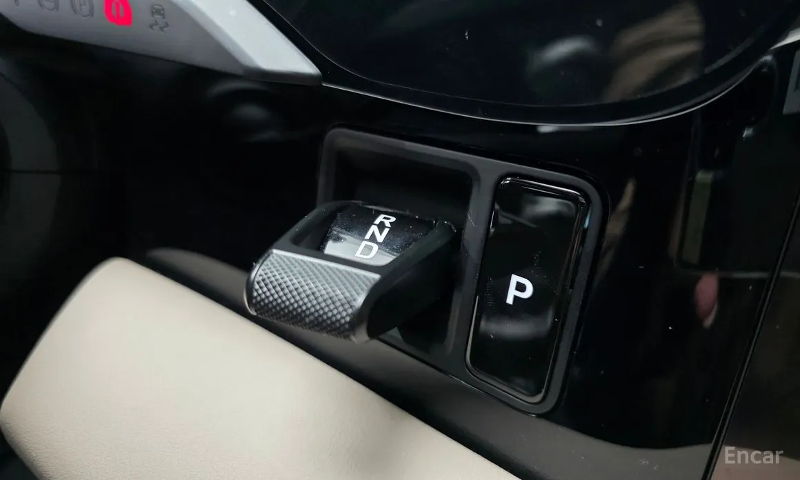 Фото 12 - Porsche Taycan