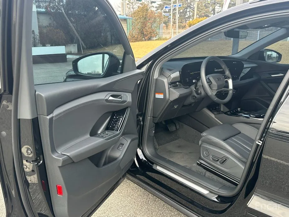 Фото 15 - Audi Q6 e-tron