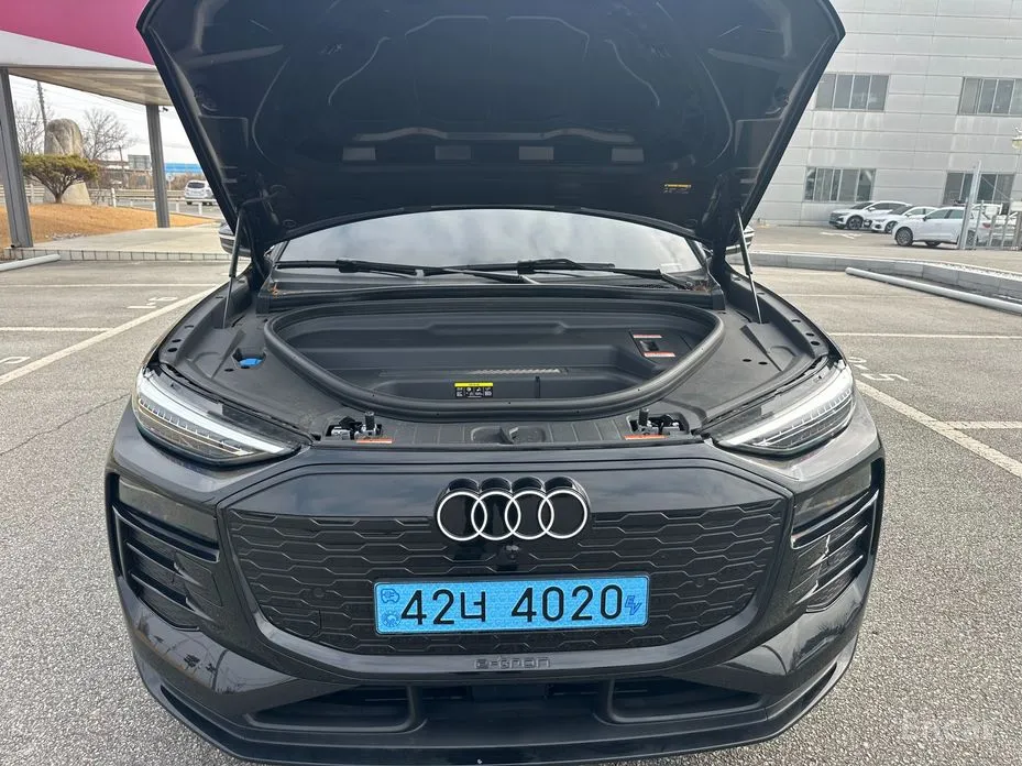 Фото 6 - Audi Q6 e-tron