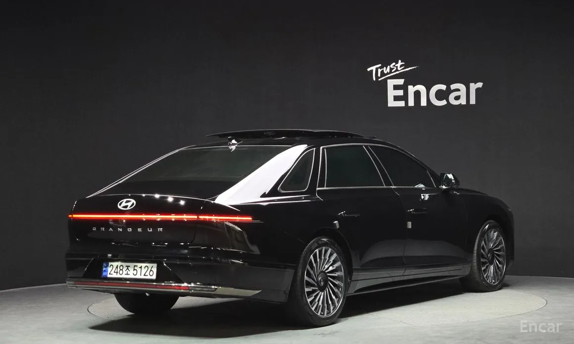 Фото 2 - Hyundai Grandeur