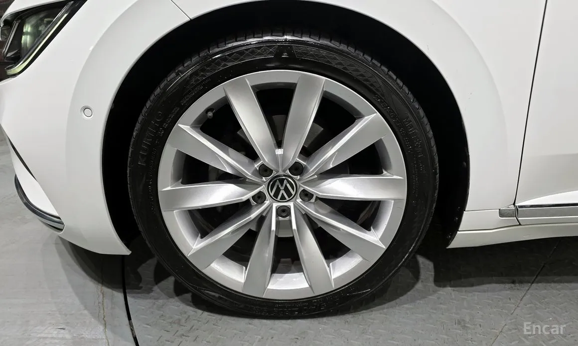 Photo 5 - Volkswagen Arteon