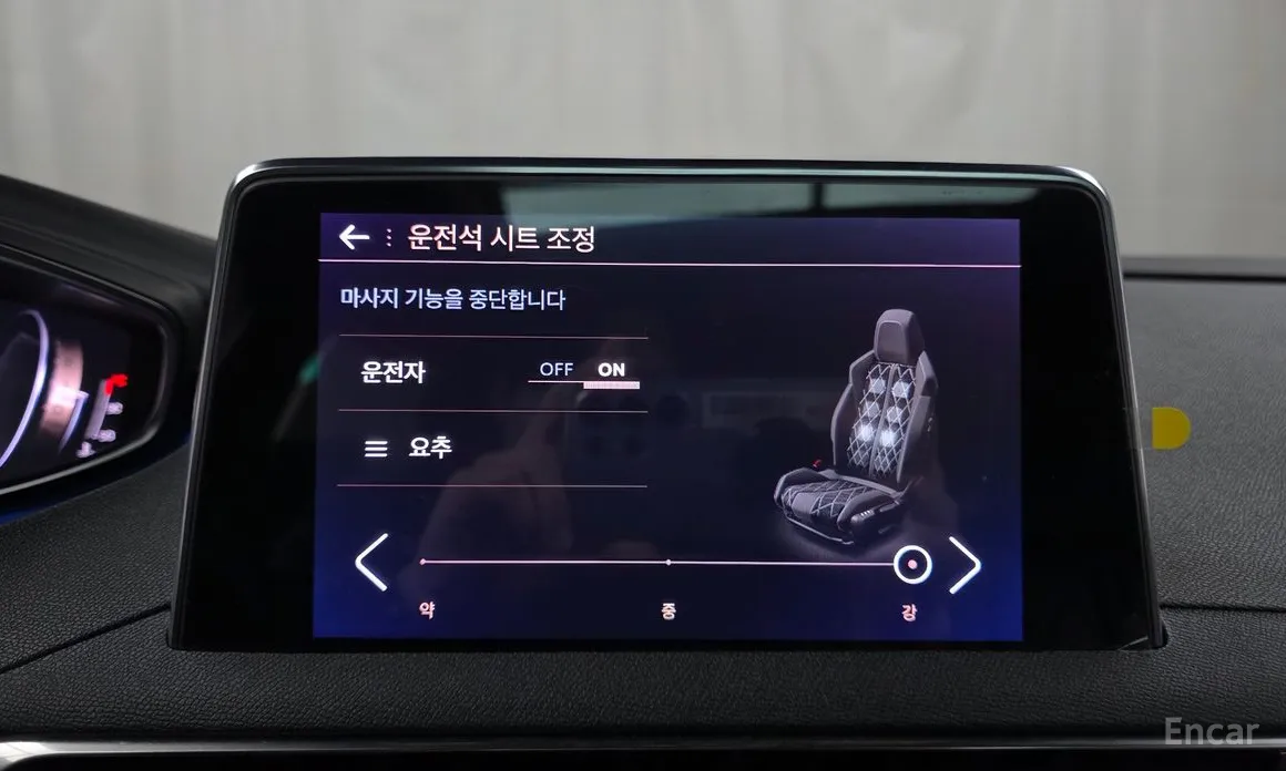 Фото 16 - Peugeot 5008