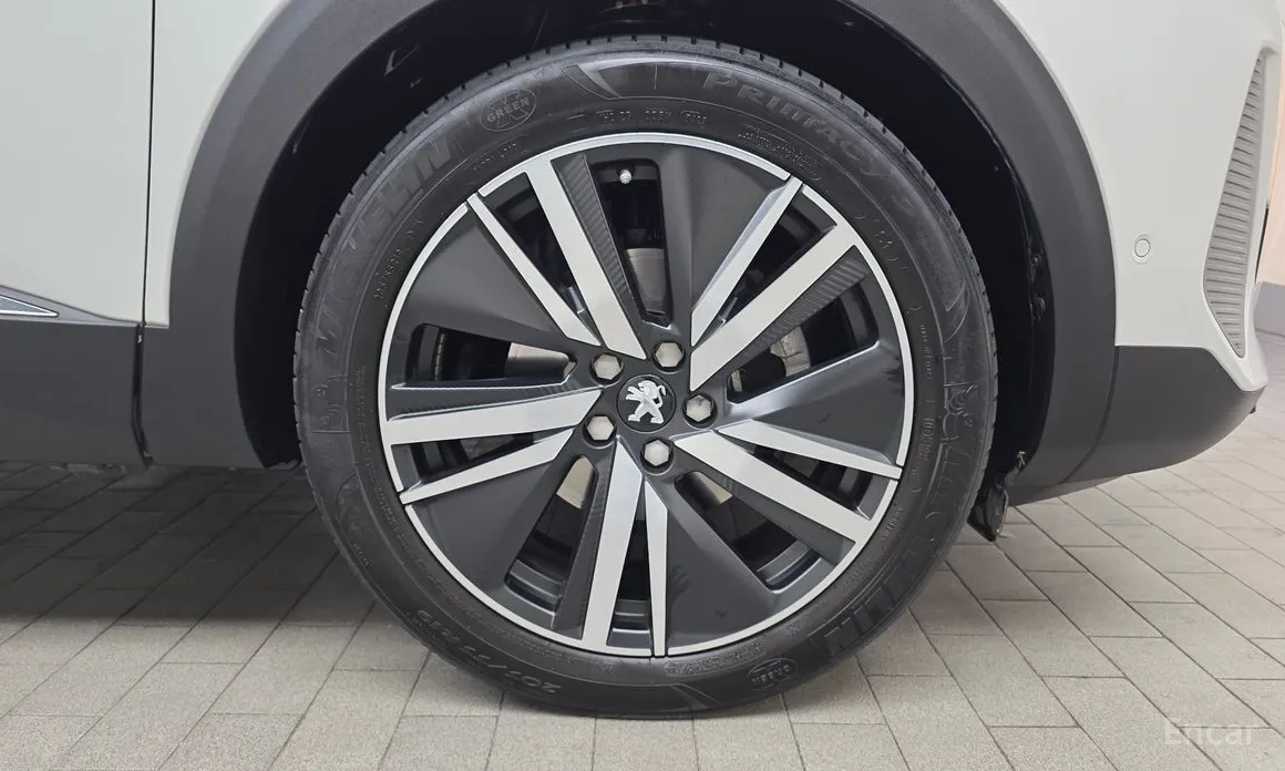 Фото 5 - Peugeot 5008