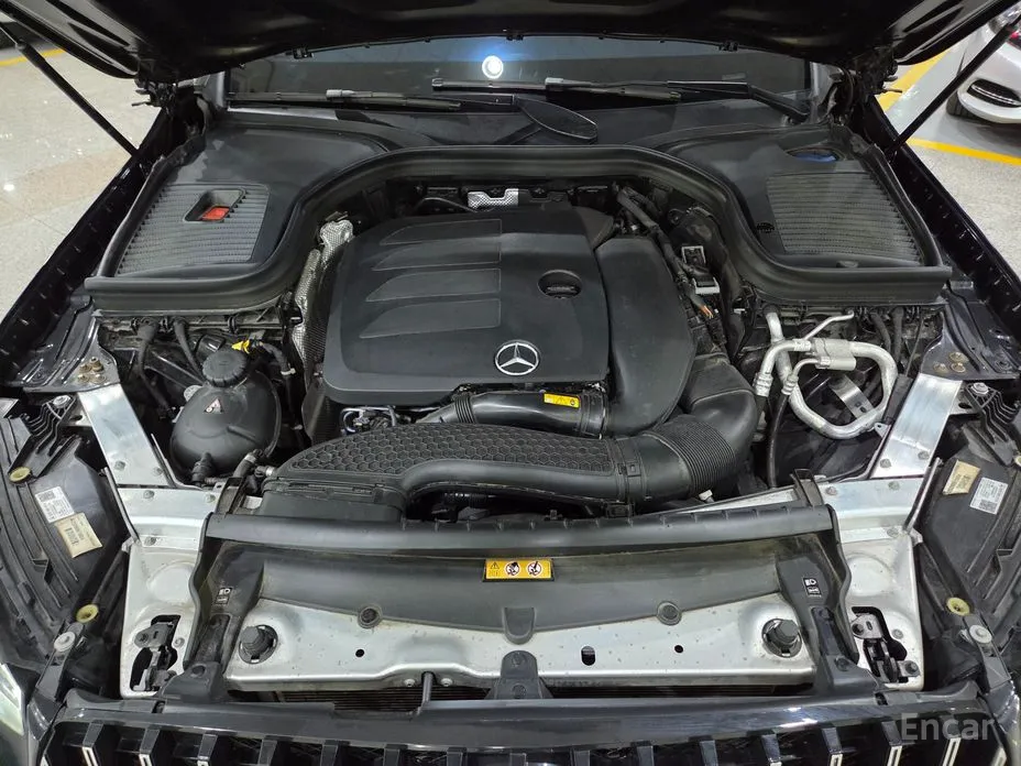 Фото 18 - Mercedes-Benz GLC-Class