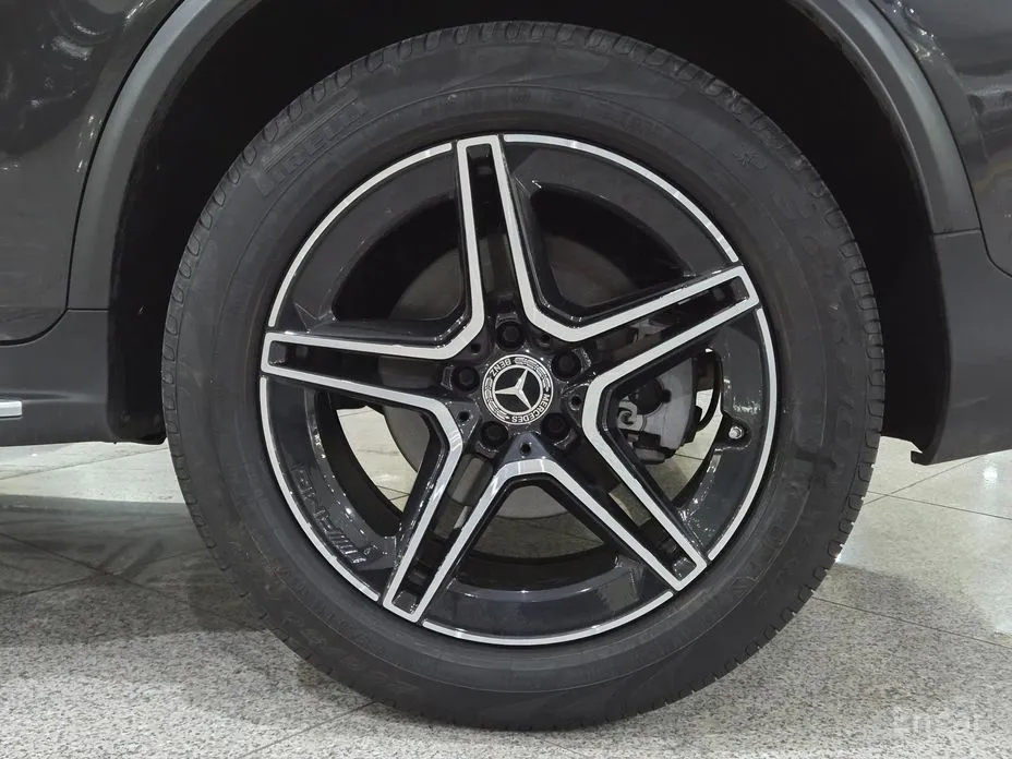 Фото 20 - Mercedes-Benz GLC-Class