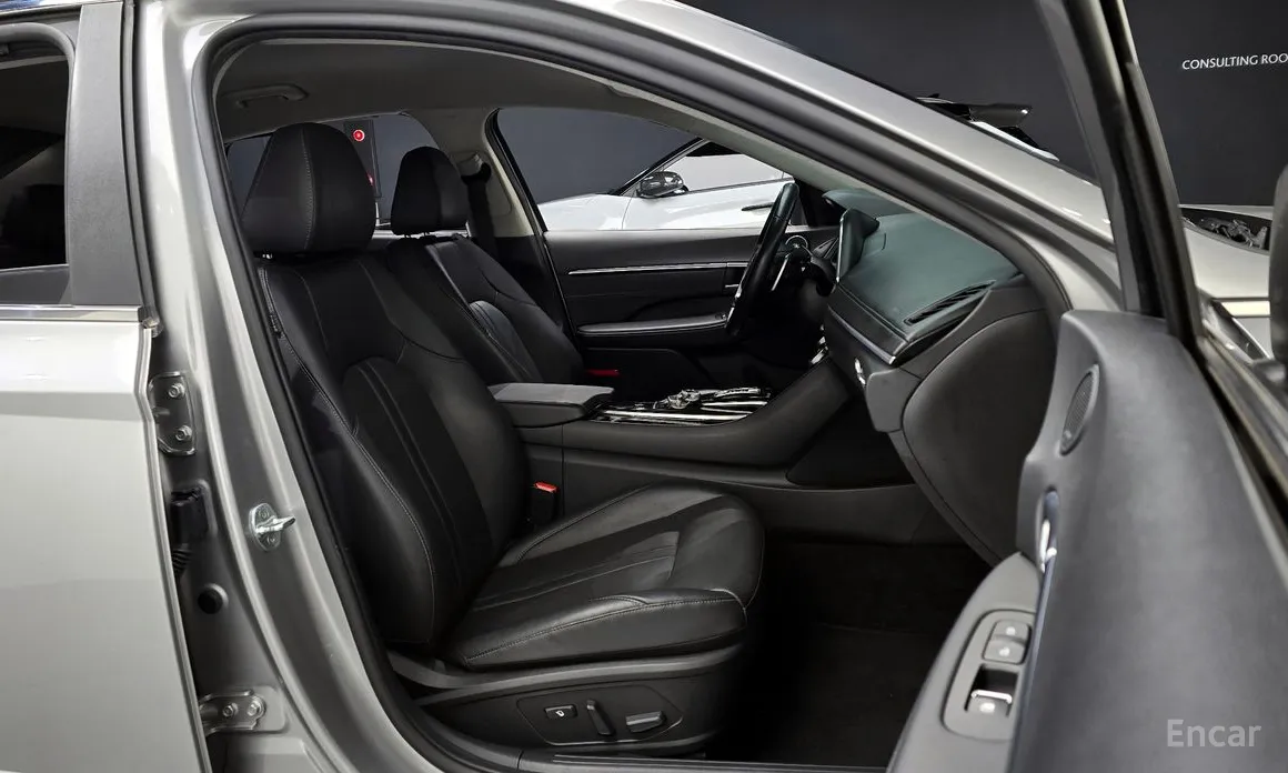 Фото 10 - Hyundai Sonata