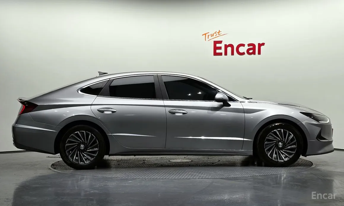 Фото 19 - Hyundai Sonata