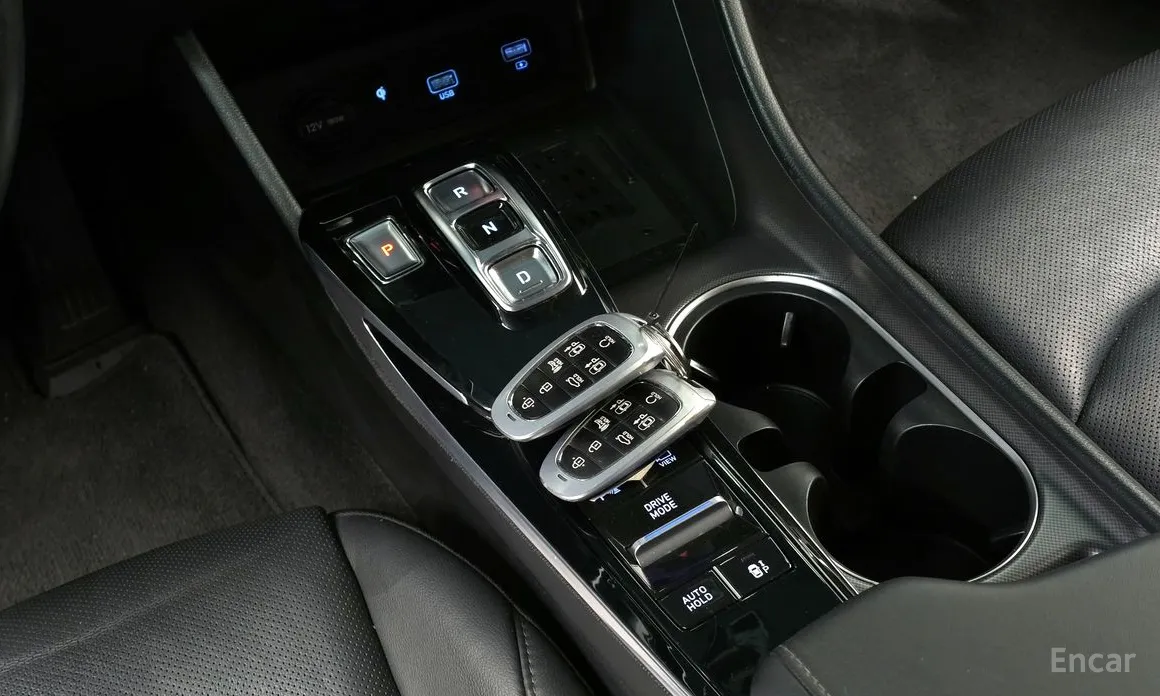 Фото 9 - Hyundai Sonata