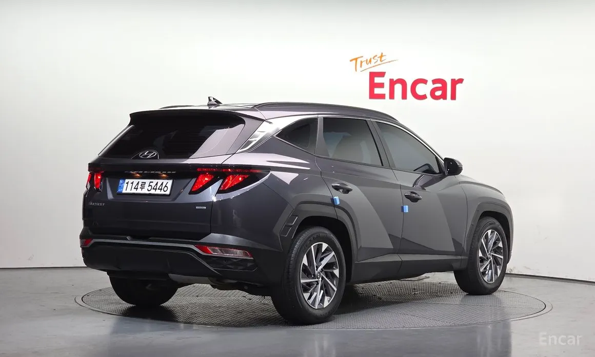 Photo 2 - Hyundai Tucson