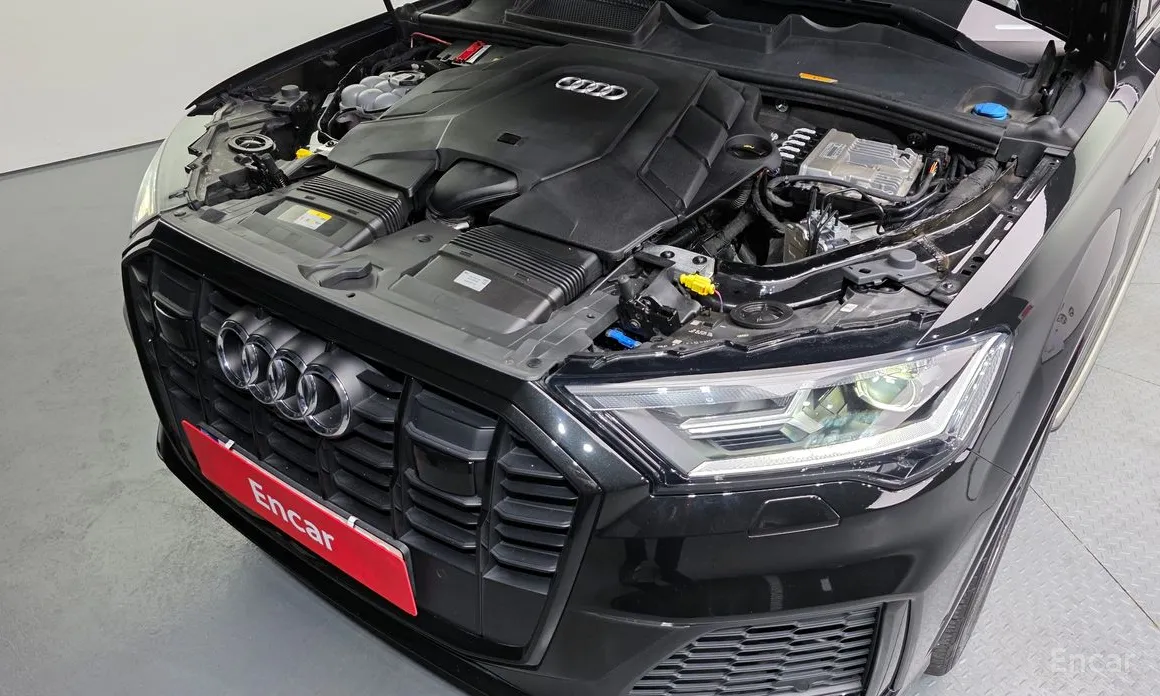 Фото 6 - Audi Q7