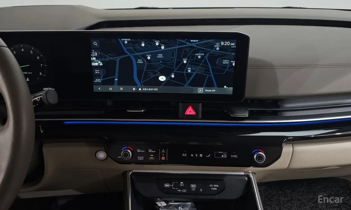 Фото 14 - Kia Carnival