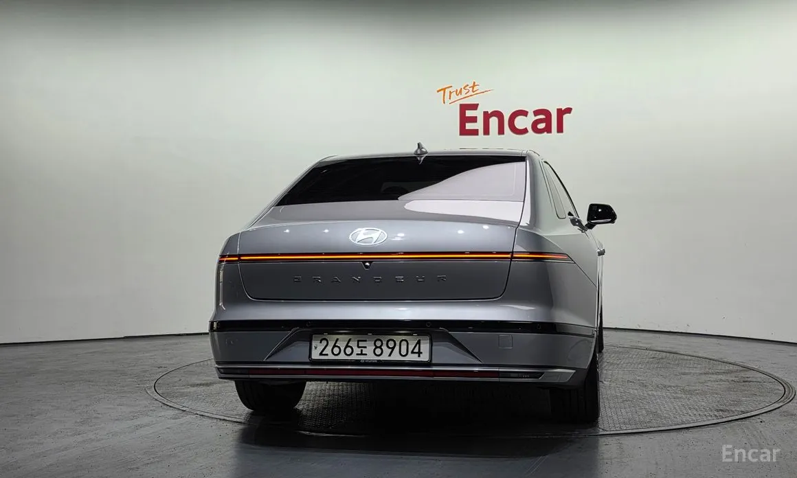 Фото 4 - Hyundai Grandeur