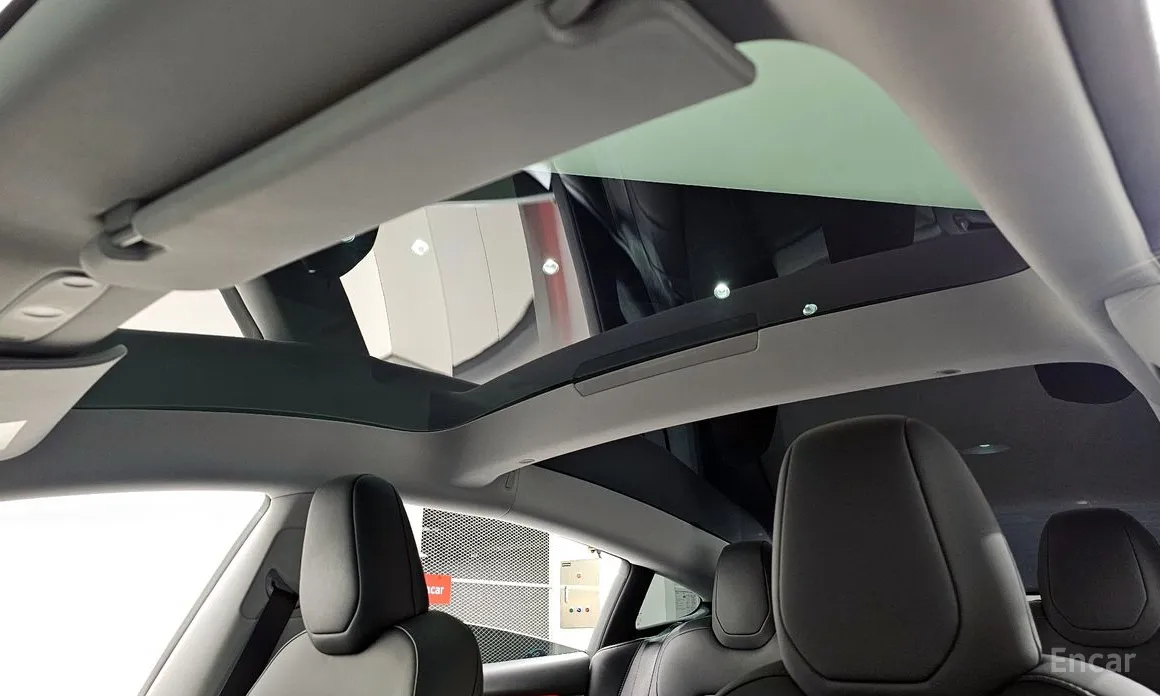 Фото 19 - Tesla Model 3