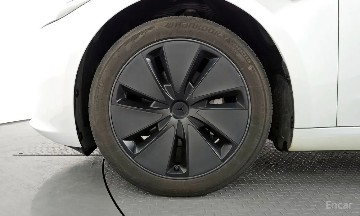 Фото 5 - Tesla Model 3