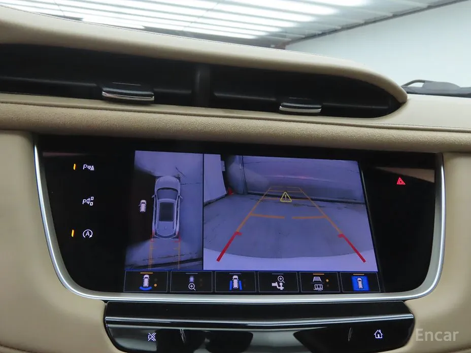 Фото 13 - Cadillac XT5