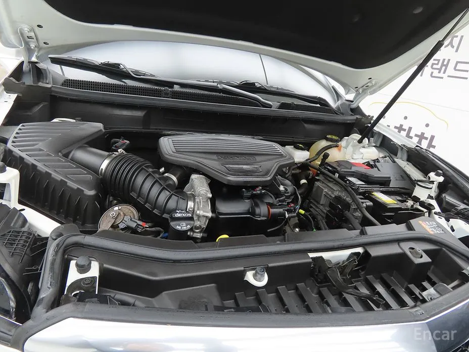 Фото 19 - Cadillac XT5