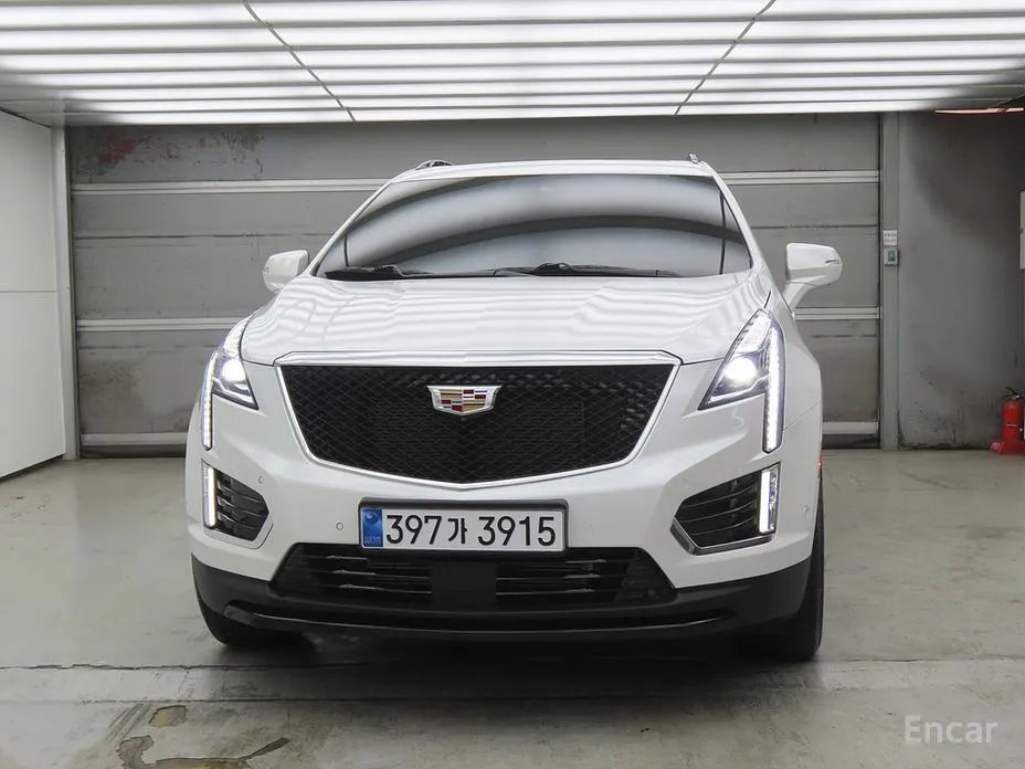 Фото 2 - Cadillac XT5