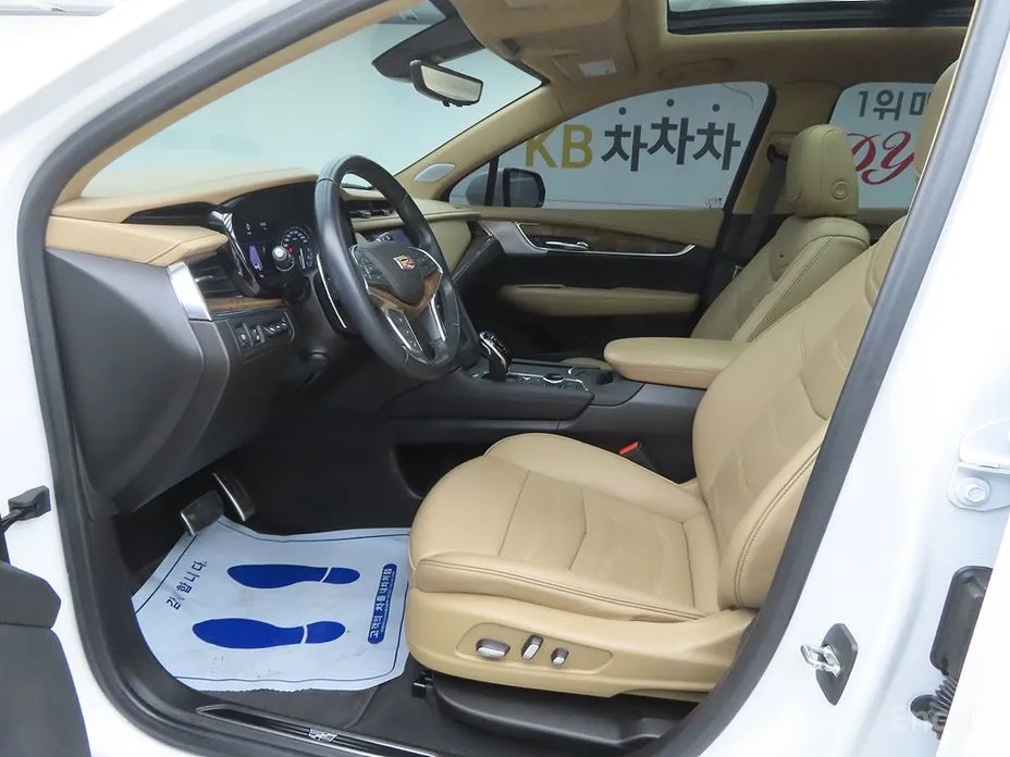 Фото 5 - Cadillac XT5