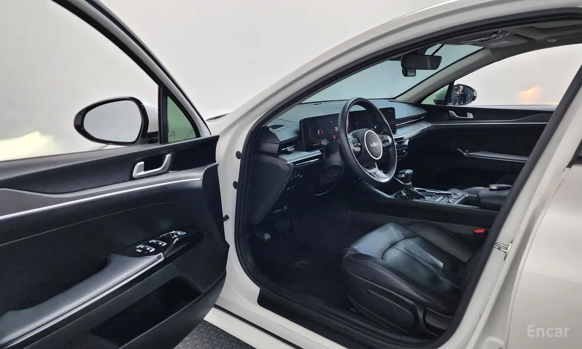 Фото 10 - Kia K5